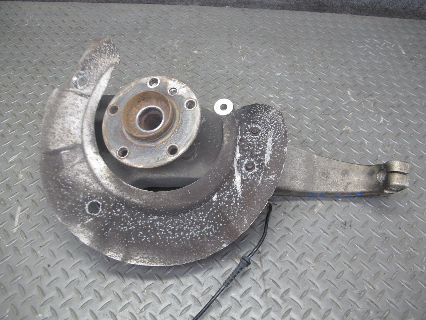 11-16 BMW F12 F10 550iX AWD Front Right Spindle Knuckle Wheel Hub Bearing OEM