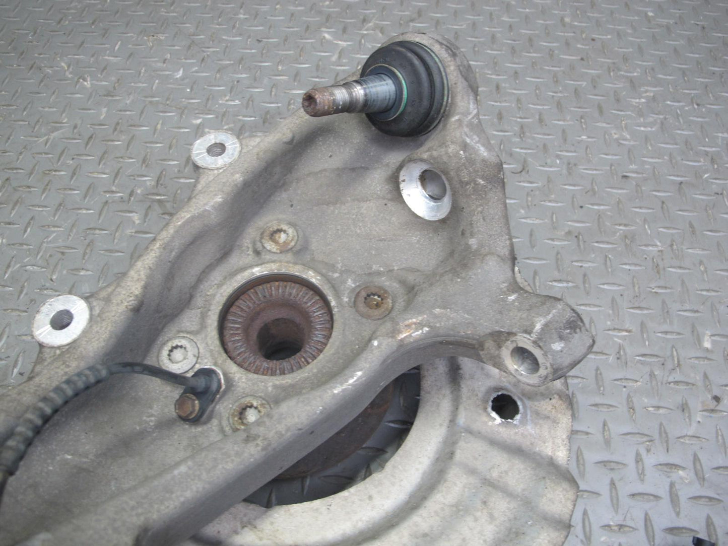 11-16 BMW F12 F10 550iX AWD Front Right Spindle Knuckle Wheel Hub Bearing OEM