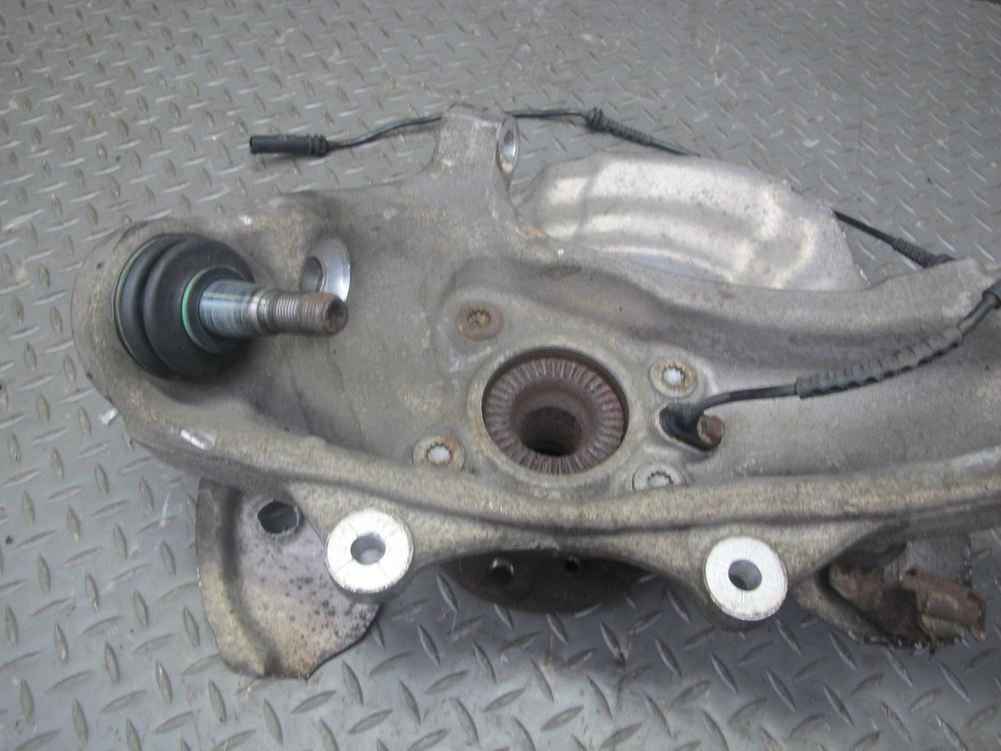 11-16 BMW F12 F10 550iX AWD Front Right Spindle Knuckle Wheel Hub Bearing OEM