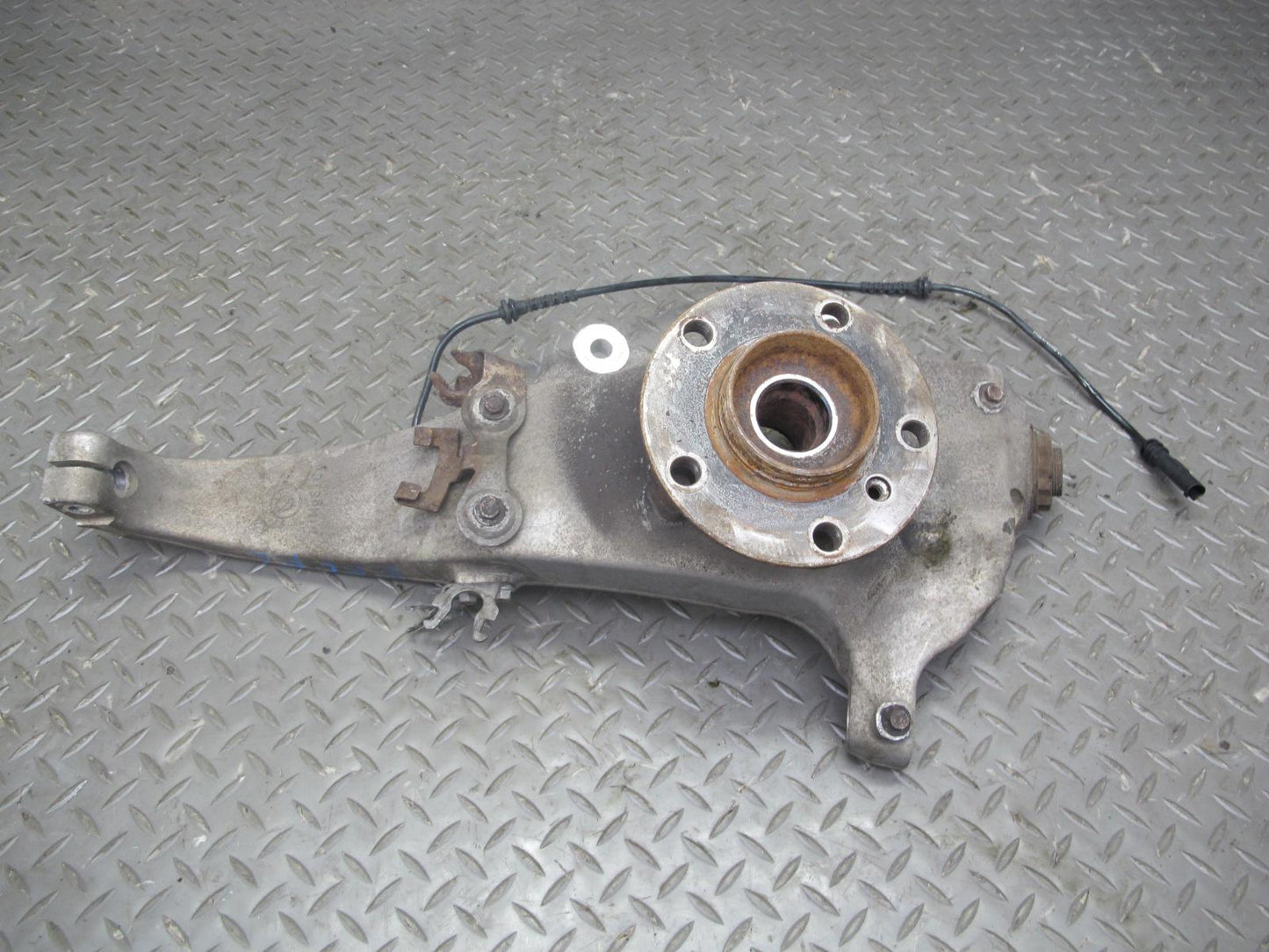 11-16 BMW F12 F13 F10 550iX AWD Front Left Spindle Knuckle Wheel Hub Bearing OEM