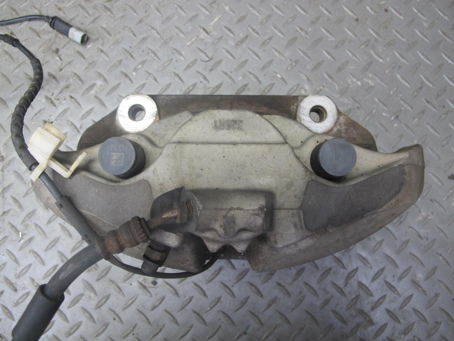 11-16 BMW F12 F13 F01 F10 550i AWD Set of 2 Front Left & Right Brake Caliper OEM