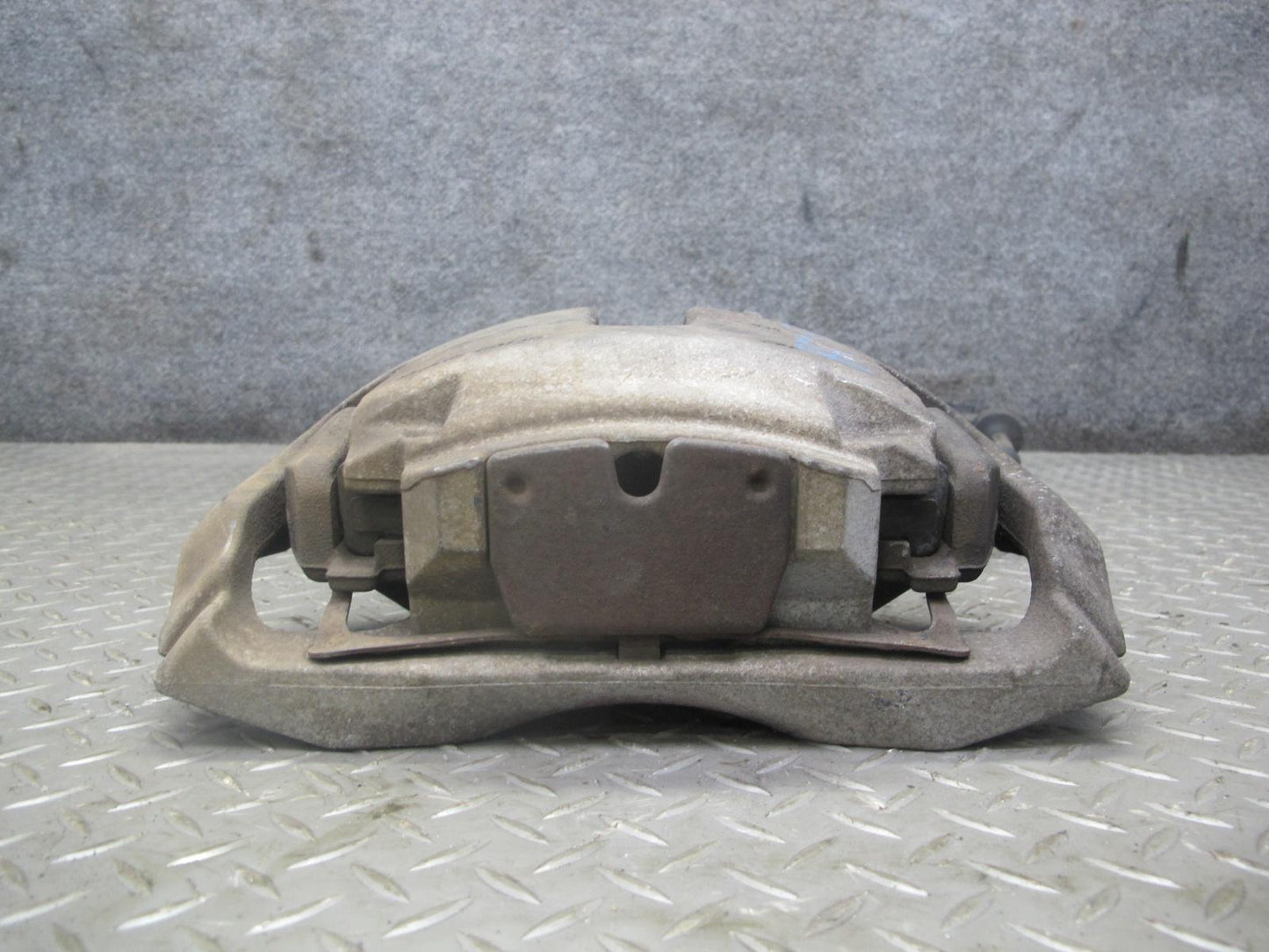 11-16 BMW F12 F13 F01 F10 550i AWD Set of 2 Front Left & Right Brake Caliper OEM