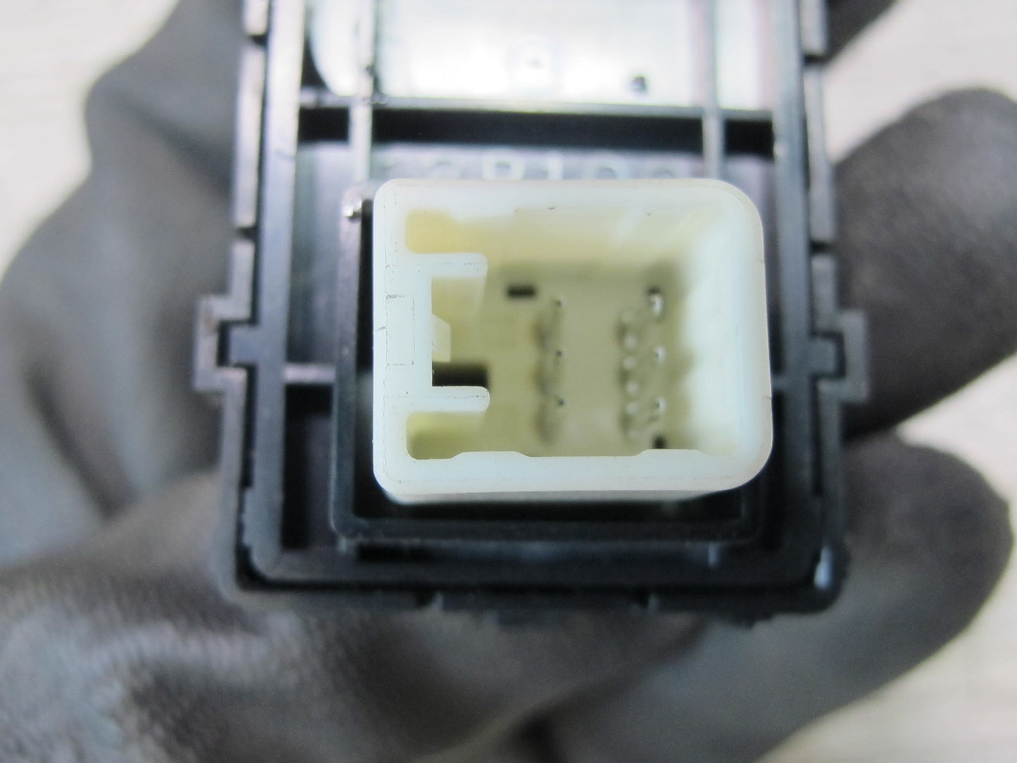 10-15 Lexus GSE20L IS350 IS250 Convertible TOP Roof Button Switch OEM