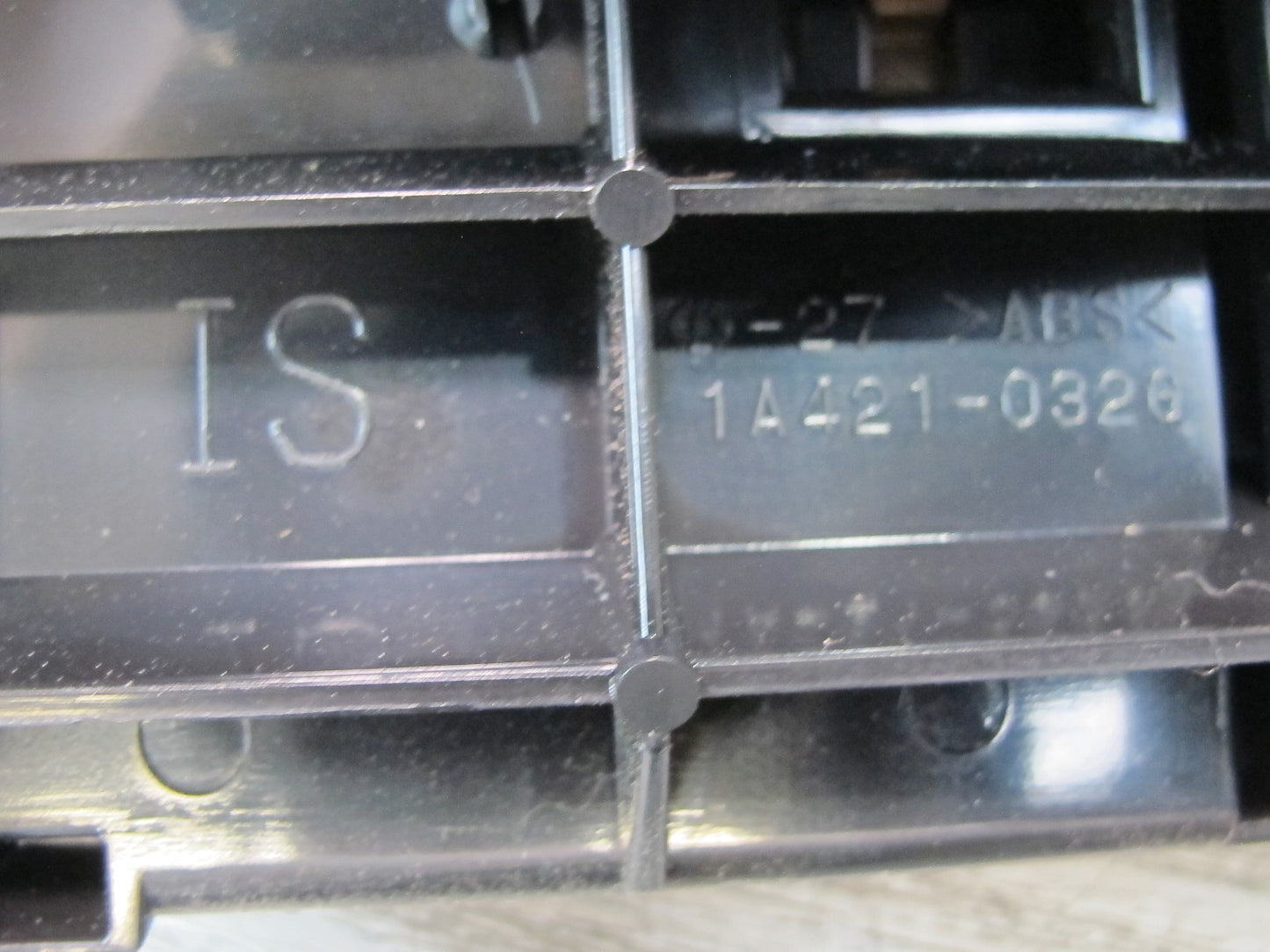09-13 Lexus IS350 IS250 AT Front Center Console Ashtray Power Outlet Lighter OEM