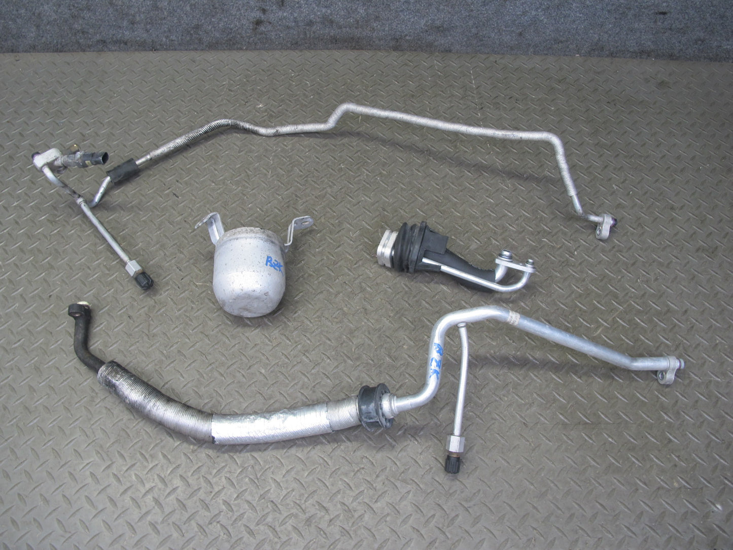 01-02 BMW E36/7 Z3 M54 3.0L A/C Air Condition Hose Pipe Line Set w Dryer OEM