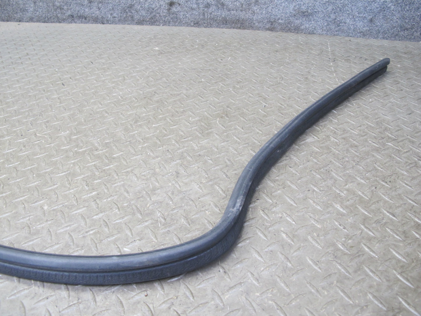96-02 BMW E36/7 Z3 Set of 4 Front Hood Bonnet Weatherstrip Rubber Seal OEM