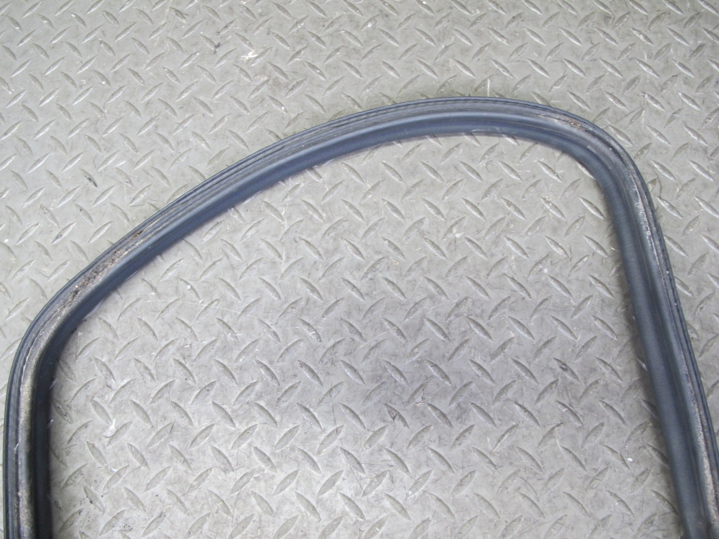 96-02 BMW E36/7 Z3 Set of 4 Front Hood Bonnet Weatherstrip Rubber Seal OEM