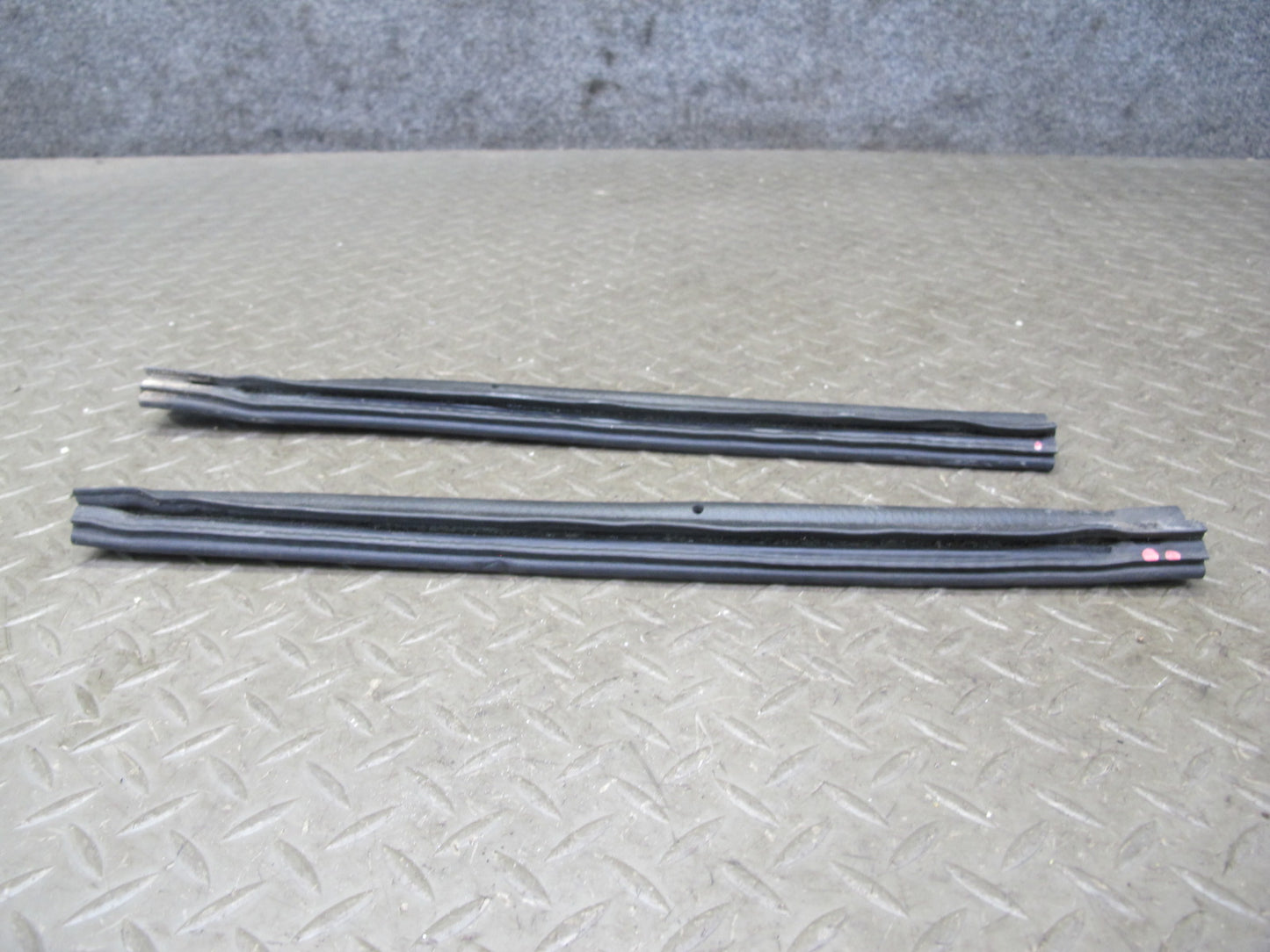 96-02 BMW E36/7 Z3 Set of 4 Front Hood Bonnet Weatherstrip Rubber Seal OEM