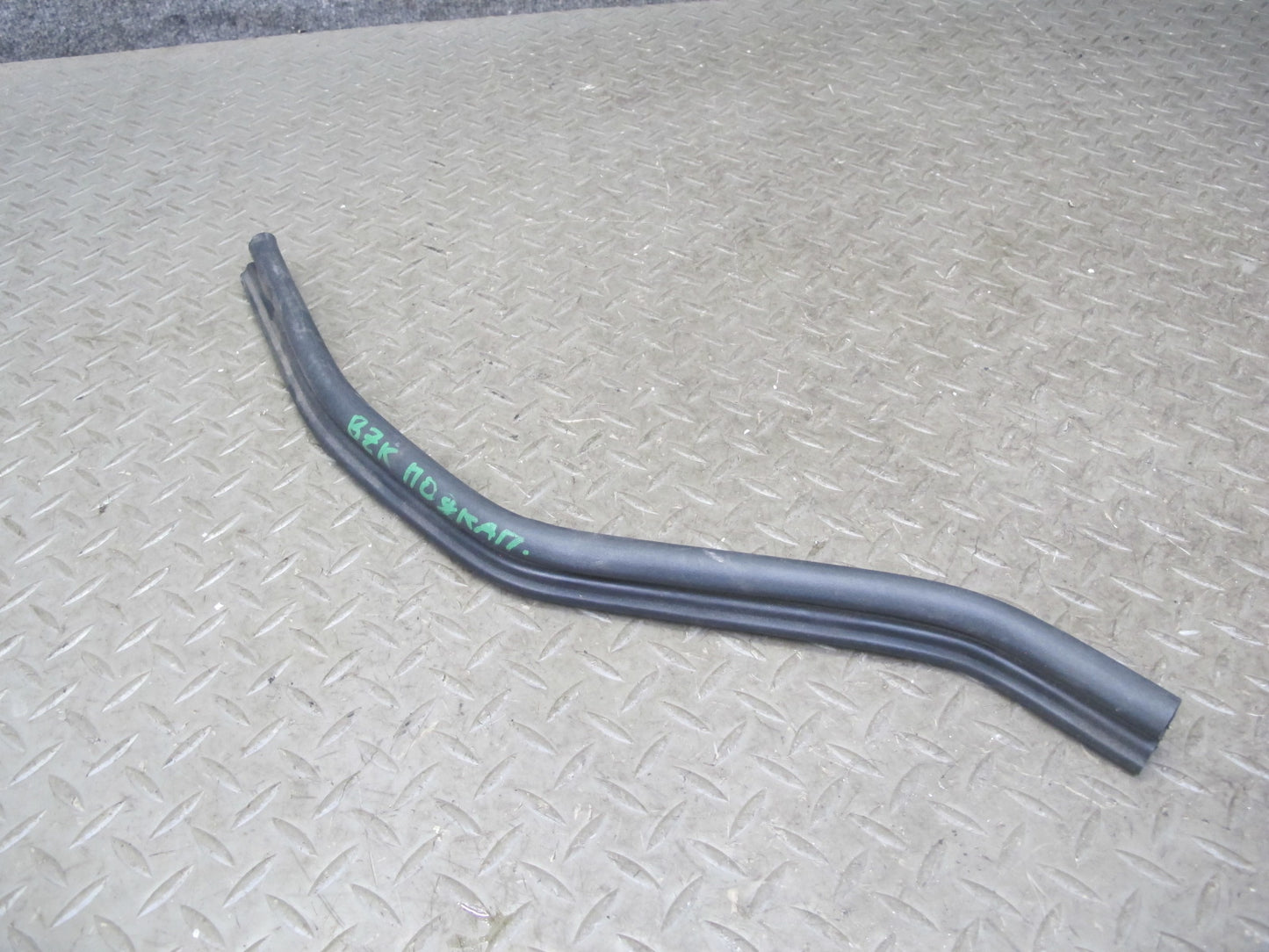 96-02 BMW E36/7 Z3 Set of 4 Front Hood Bonnet Weatherstrip Rubber Seal OEM