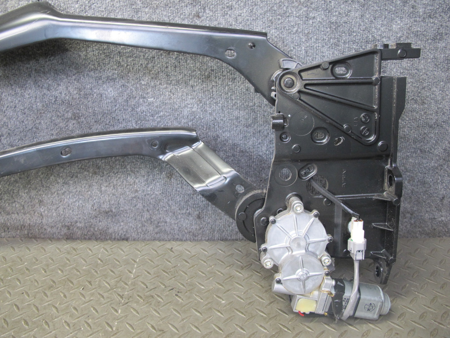 10-15 Lexus IS350 IS250 Convertible Rear Left Electric TOP Roof Motor Hinge OEM
