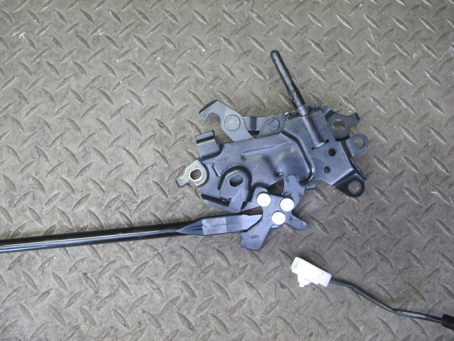 10-15 Lexus IS350 IS250 Convertible Front Trunk Roof Lock Latch Motor Assy OEM