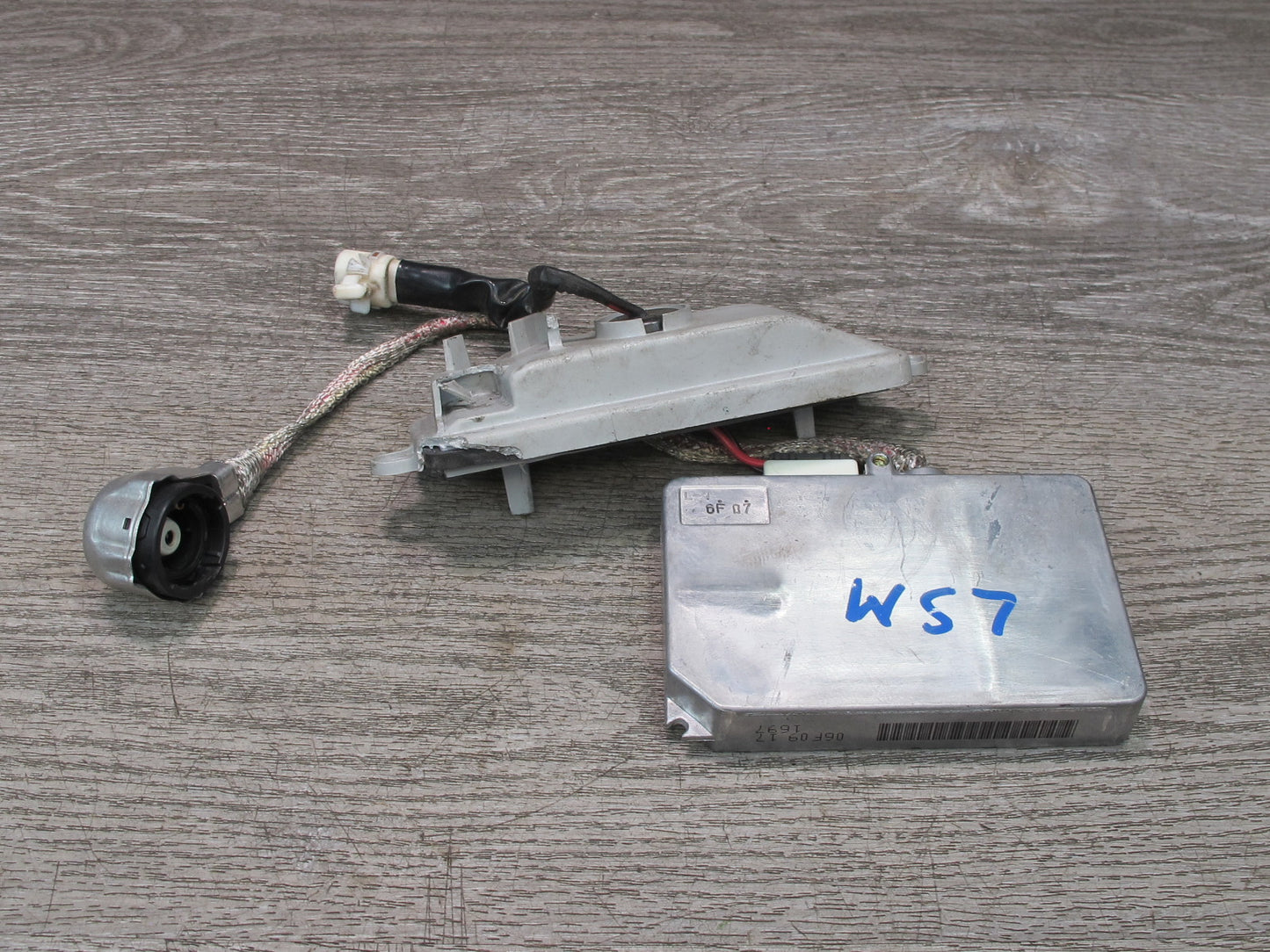 04-06 Lexus UCF30L LS430 Xenon HID Headlight Ballast Light Control Module OEM