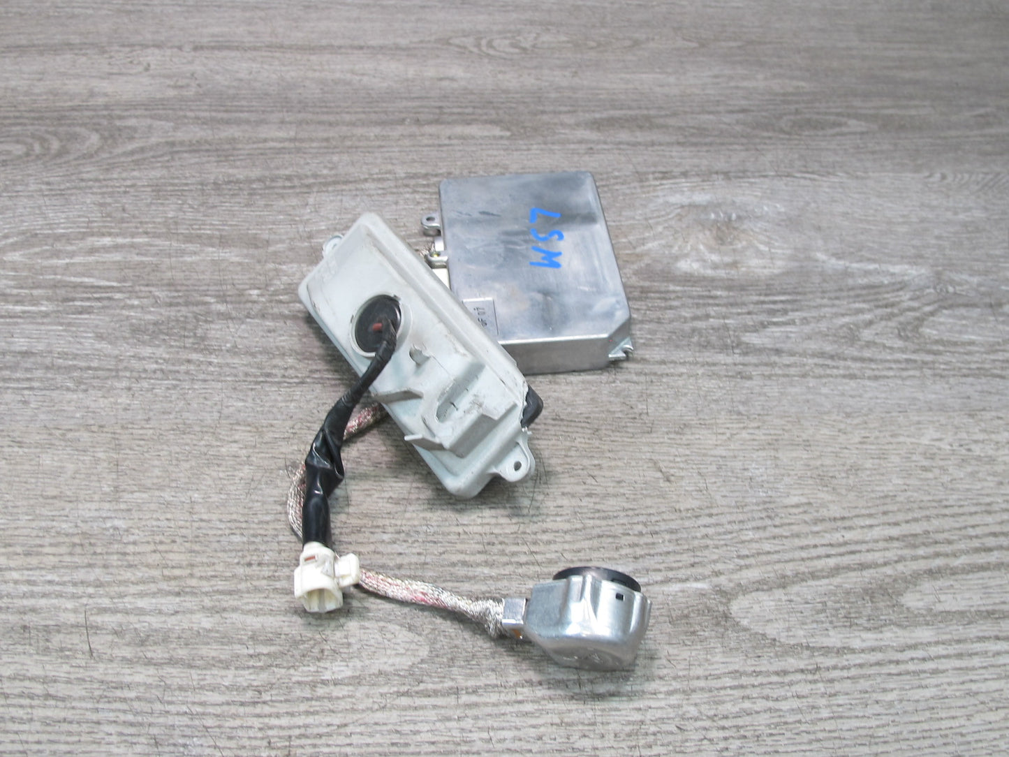 04-06 Lexus UCF30L LS430 Xenon HID Headlight Ballast Light Control Module OEM