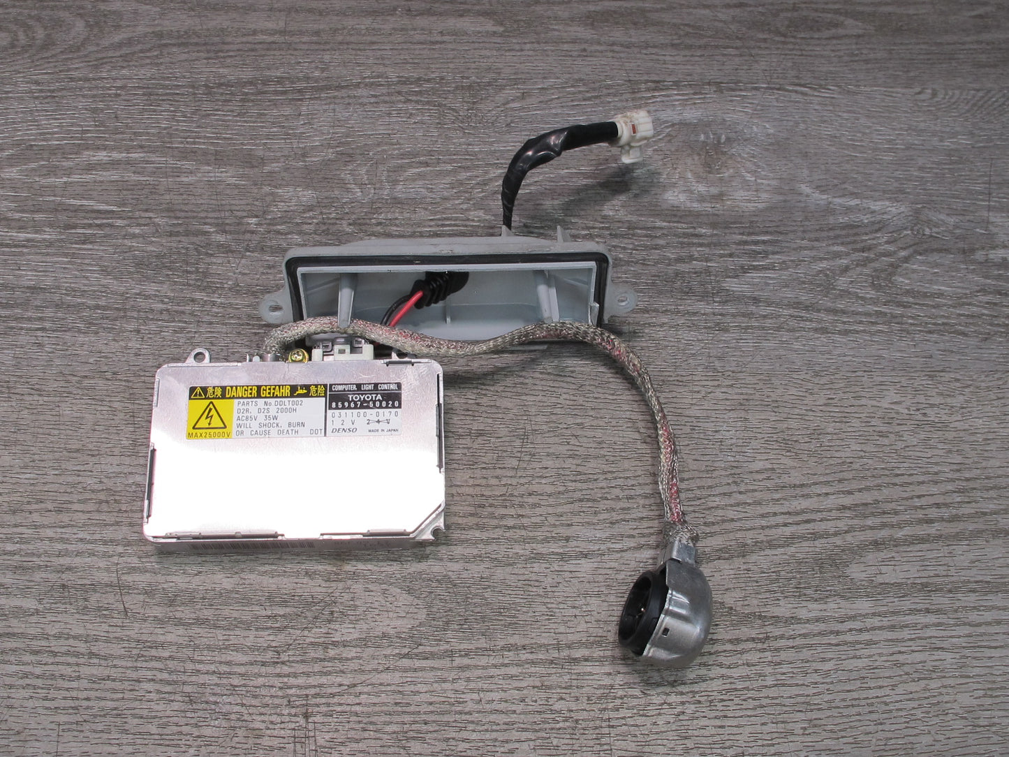 04-06 Lexus UCF30L LS430 Xenon HID Headlight Ballast Light Control Module OEM