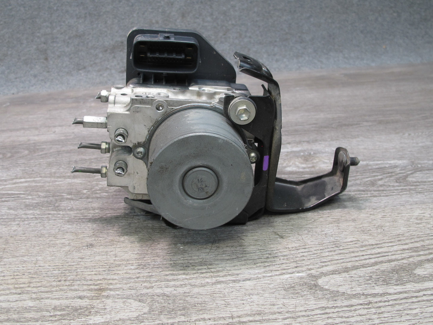 2010 Lexus GSE20L IS250 RWD Convertible Anti Lock Brake ABS Pump Module Unit OEM
