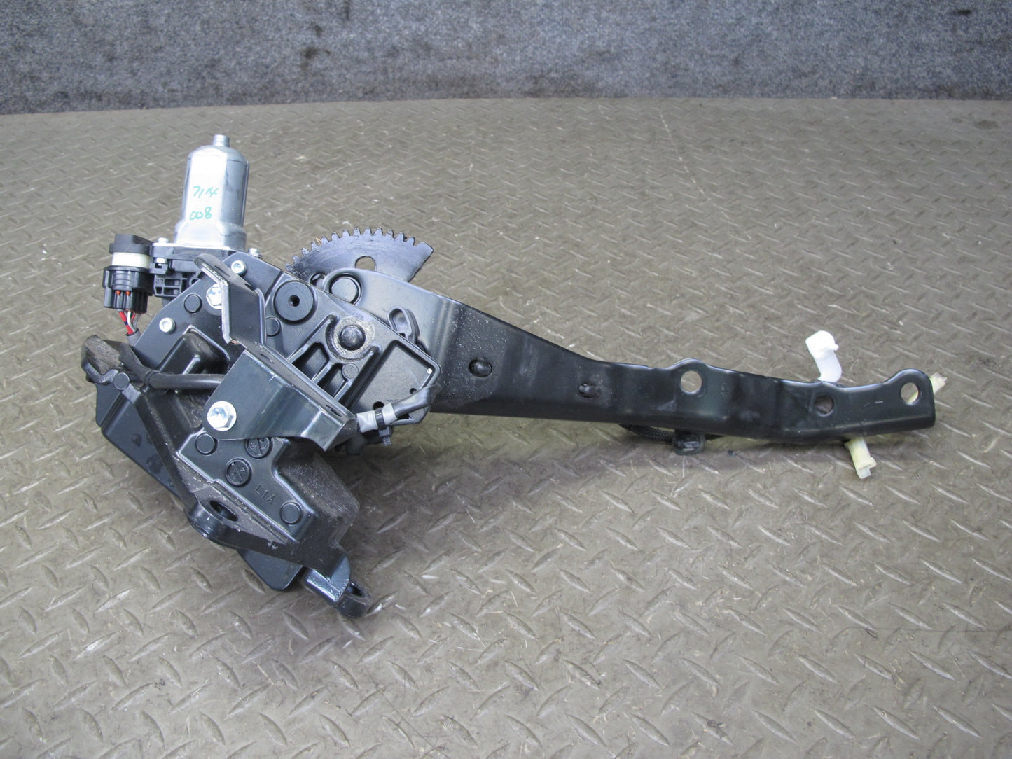 10-15 Lexus IS350 IS250 Convertible Rear Left Side TOP Roof Motor Hinge OEM
