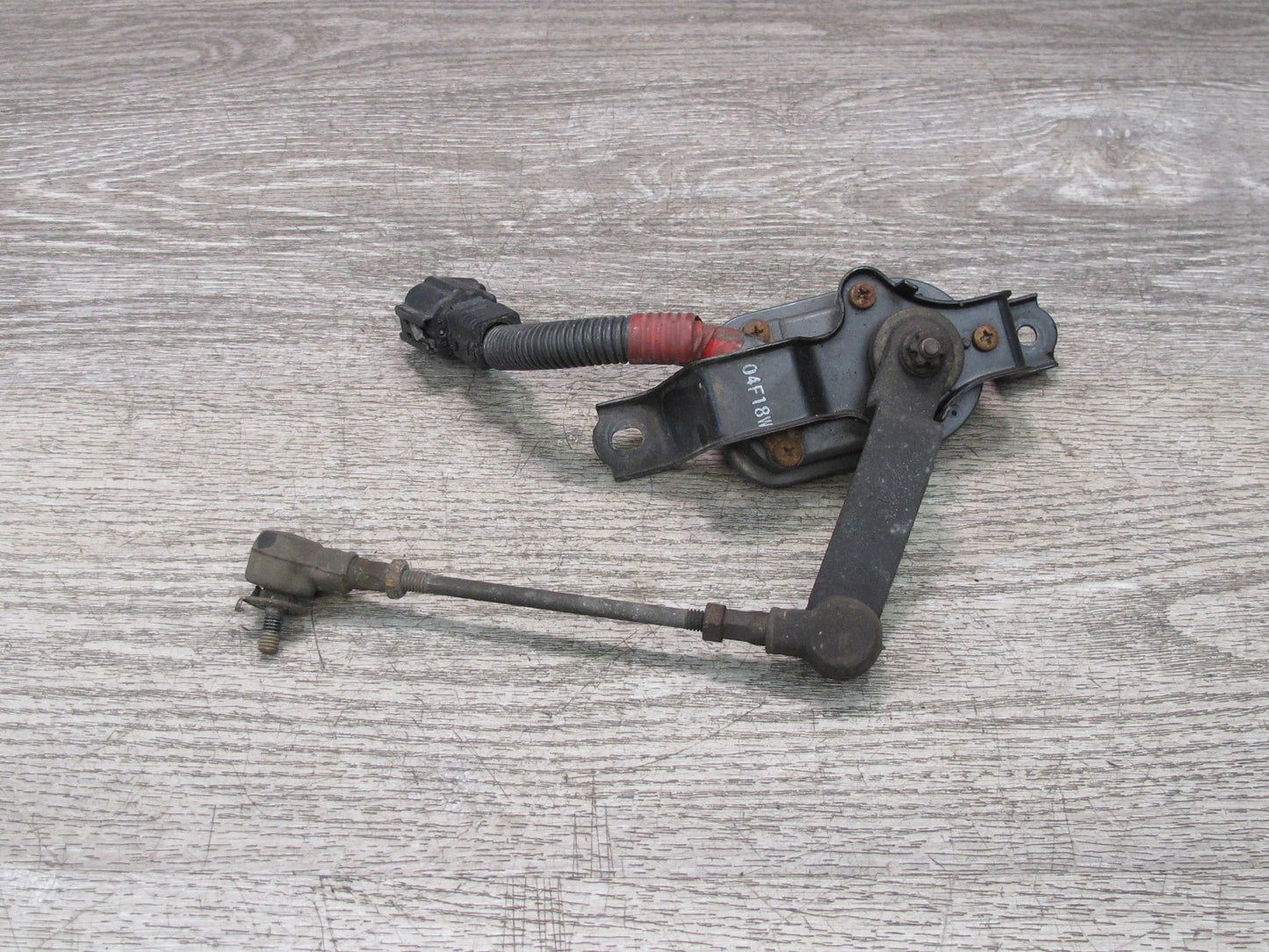 01-06 Lexus UCF30L LS430 Front Suspension Height Level Sensor OEM