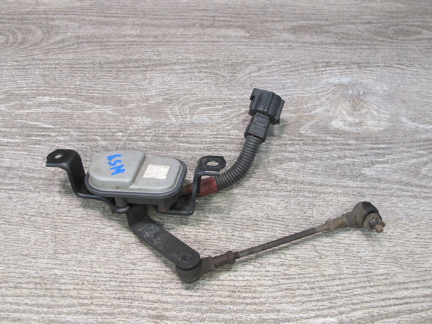01-06 Lexus UCF30L LS430 Front Suspension Height Level Sensor OEM