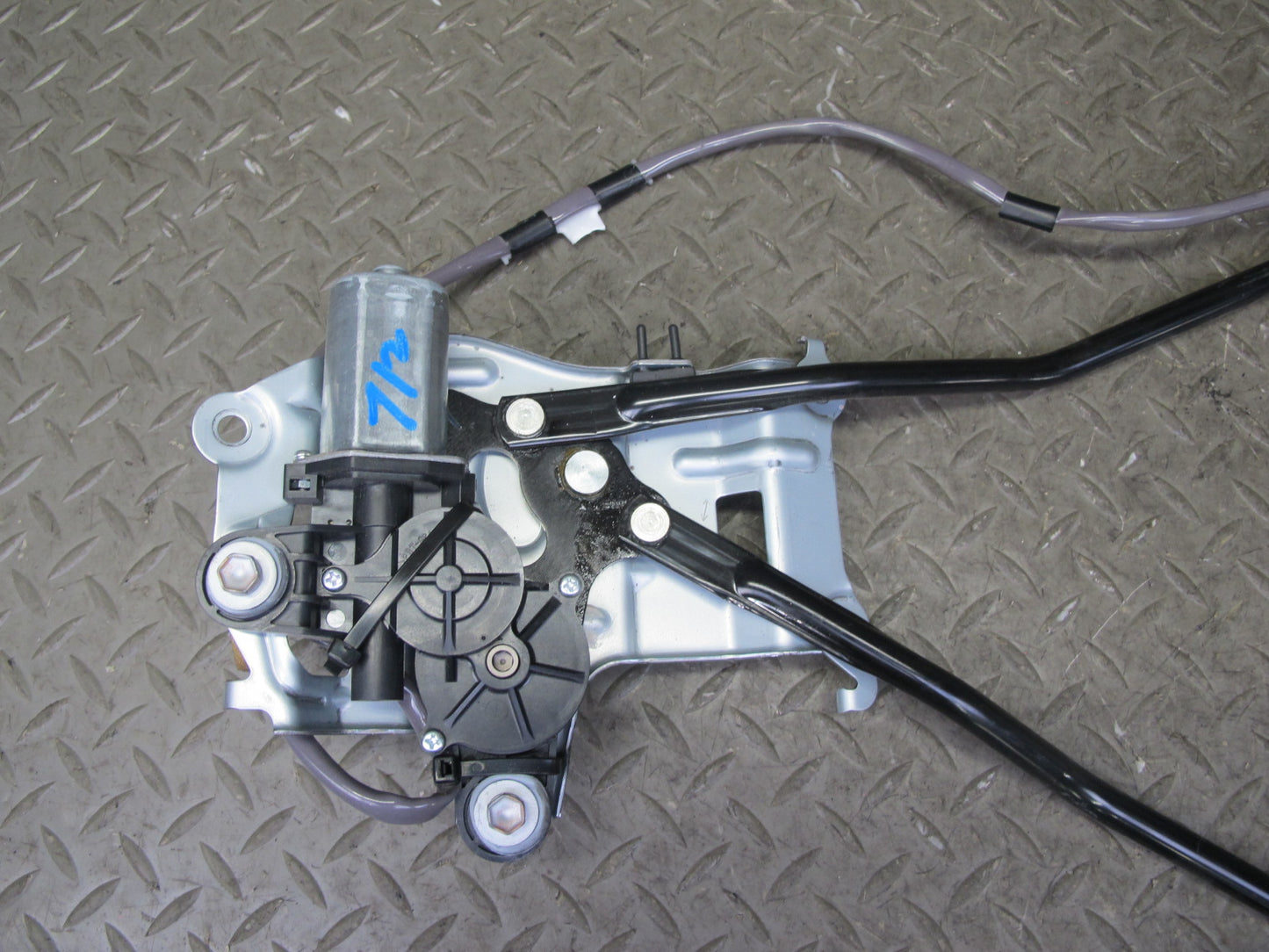 10-15 Lexus IS350 IS250 Convertible Rear Trunk Roof Lock Latch Motor Assy OEM