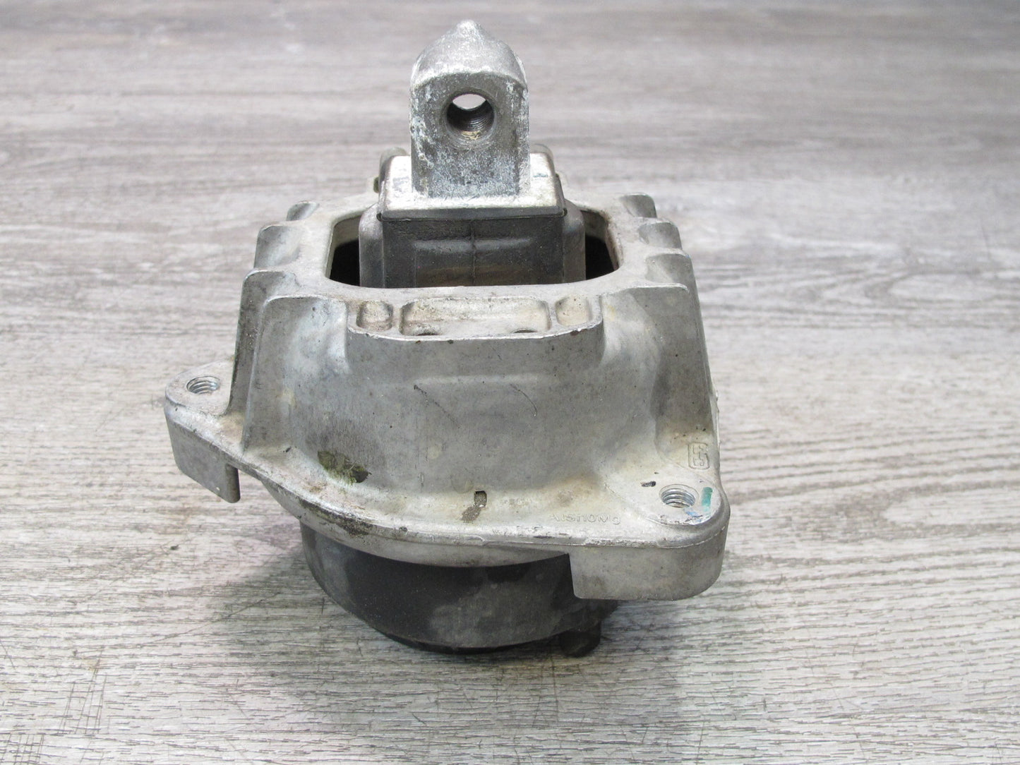 11-16 BMW F12 F10 550i 4.4L N63 AWD Set of 2 Left & Right Engine Motor Mount OEM