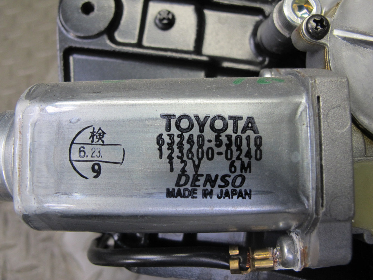 10-15 Lexus IS350 IS250 Convertible Rear Right Trunk Lid Hinge w Motor OEM