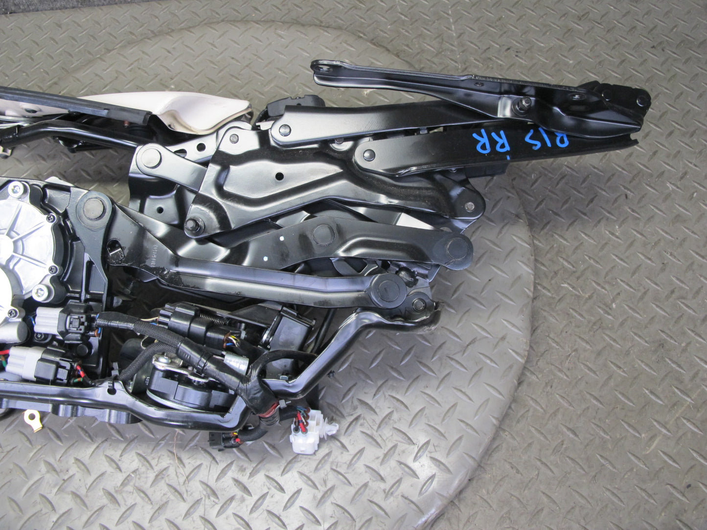 10-15 Lexus IS350 IS250 Convertible Rear Right Trunk Lid Hinge w Motor OEM