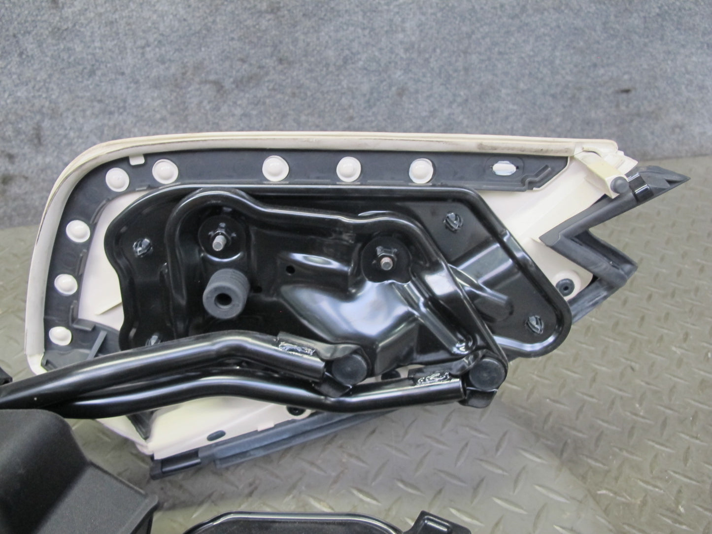 10-15 Lexus IS350 IS250 Convertible Rear Right Trunk Lid Hinge w Motor OEM