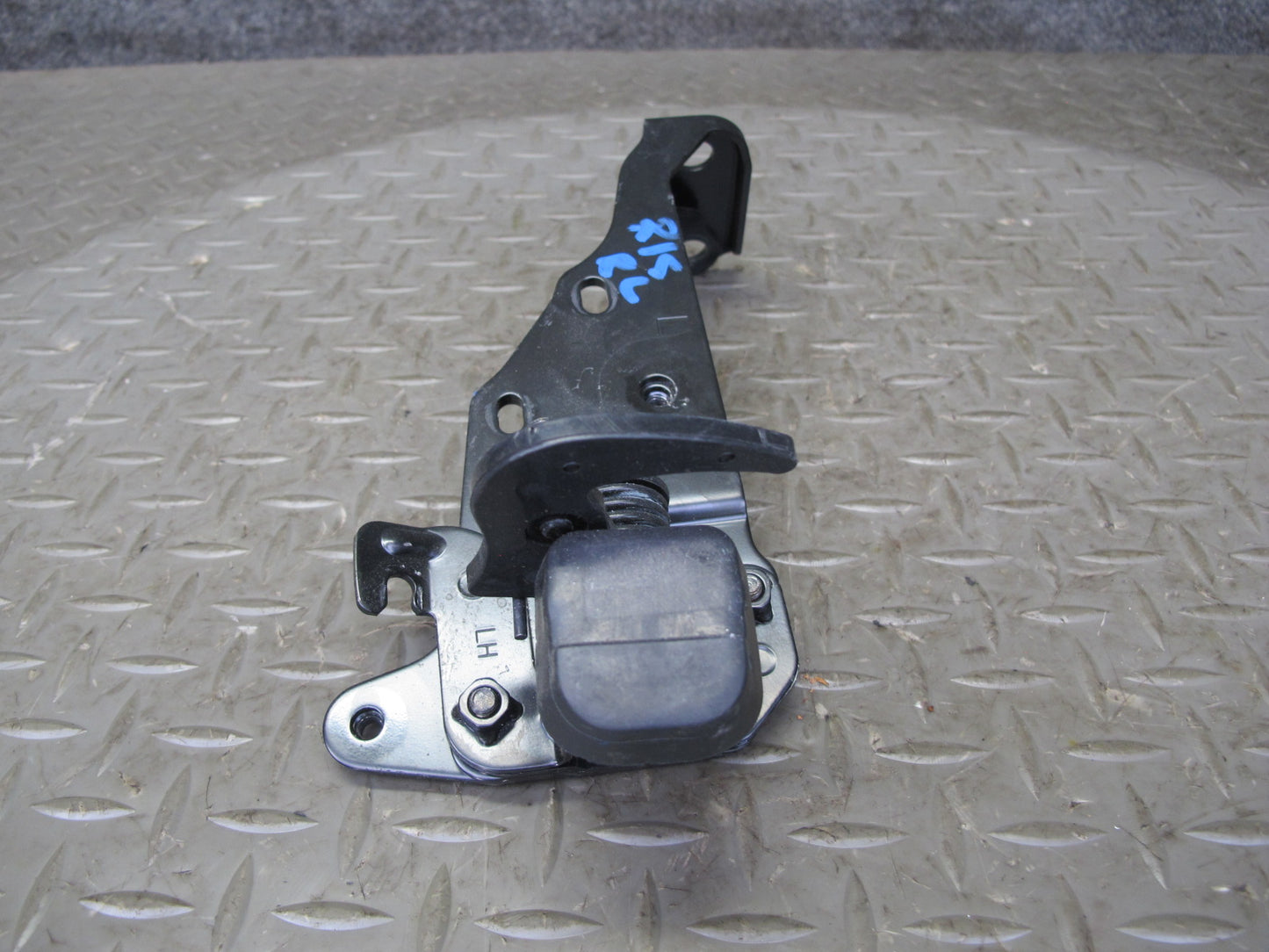 10-15 Lexus IS350 IS250 Conv Rear Right Left Trunk Lid Lock Latch Catch Set OEM