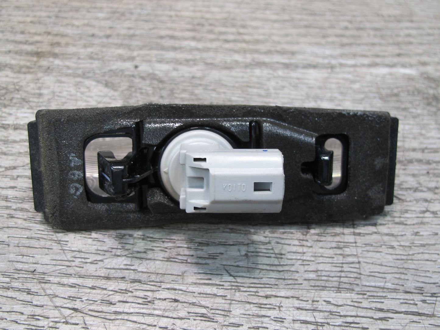 01-06 Lexus UCF30L LS430 Set of 2 Rear Trunk License Plate Light Lamp OEM