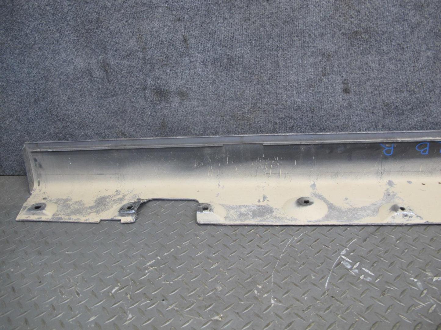 2001-2006 BMW E46 M3 S54 Right Passenger Side Skirt Rocker Panel Molding Silver