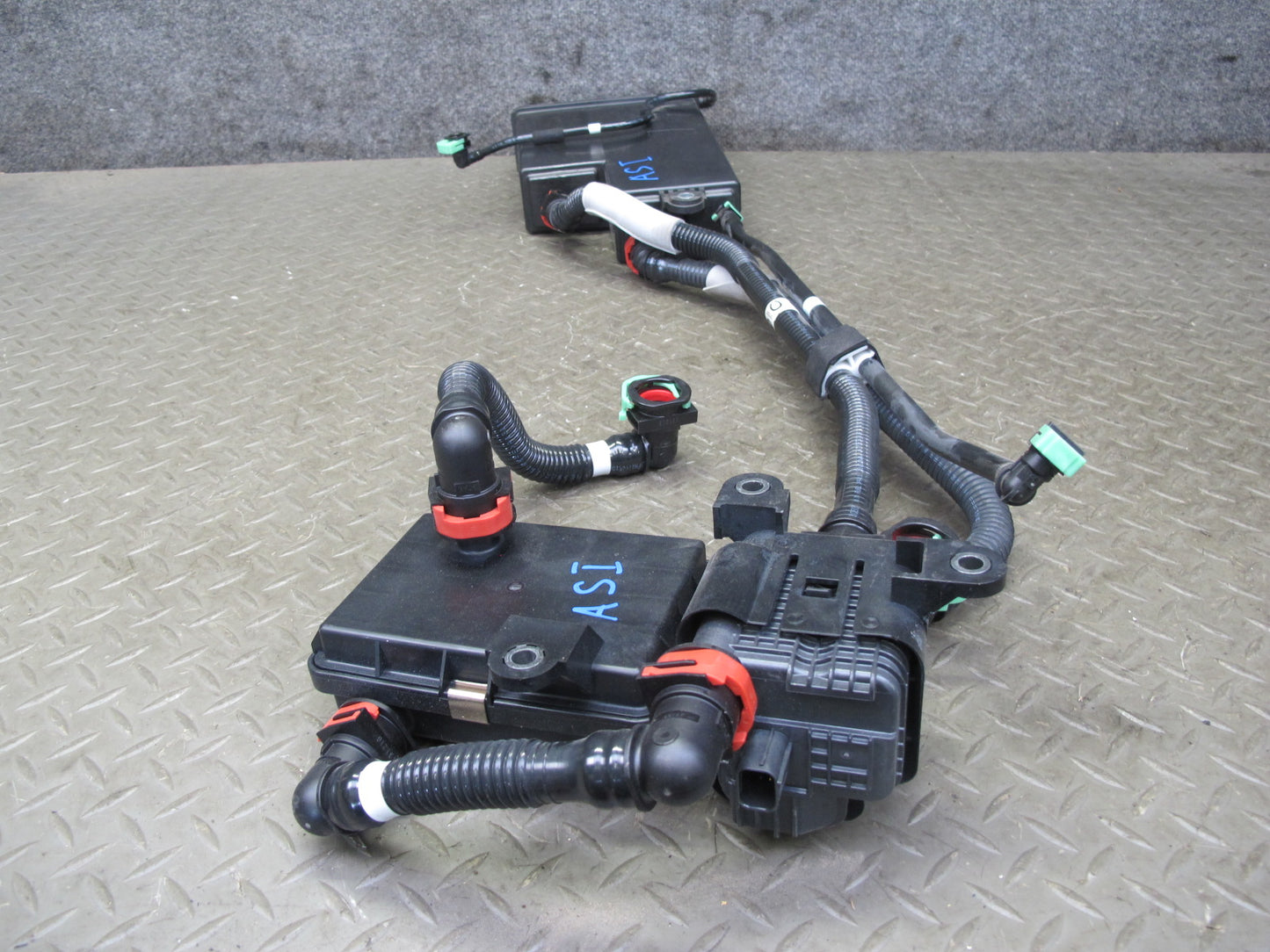 11-14 Subaru Impreza WRX Fuel Evap Vapor Charcoal Canister w Purge Valve OEM
