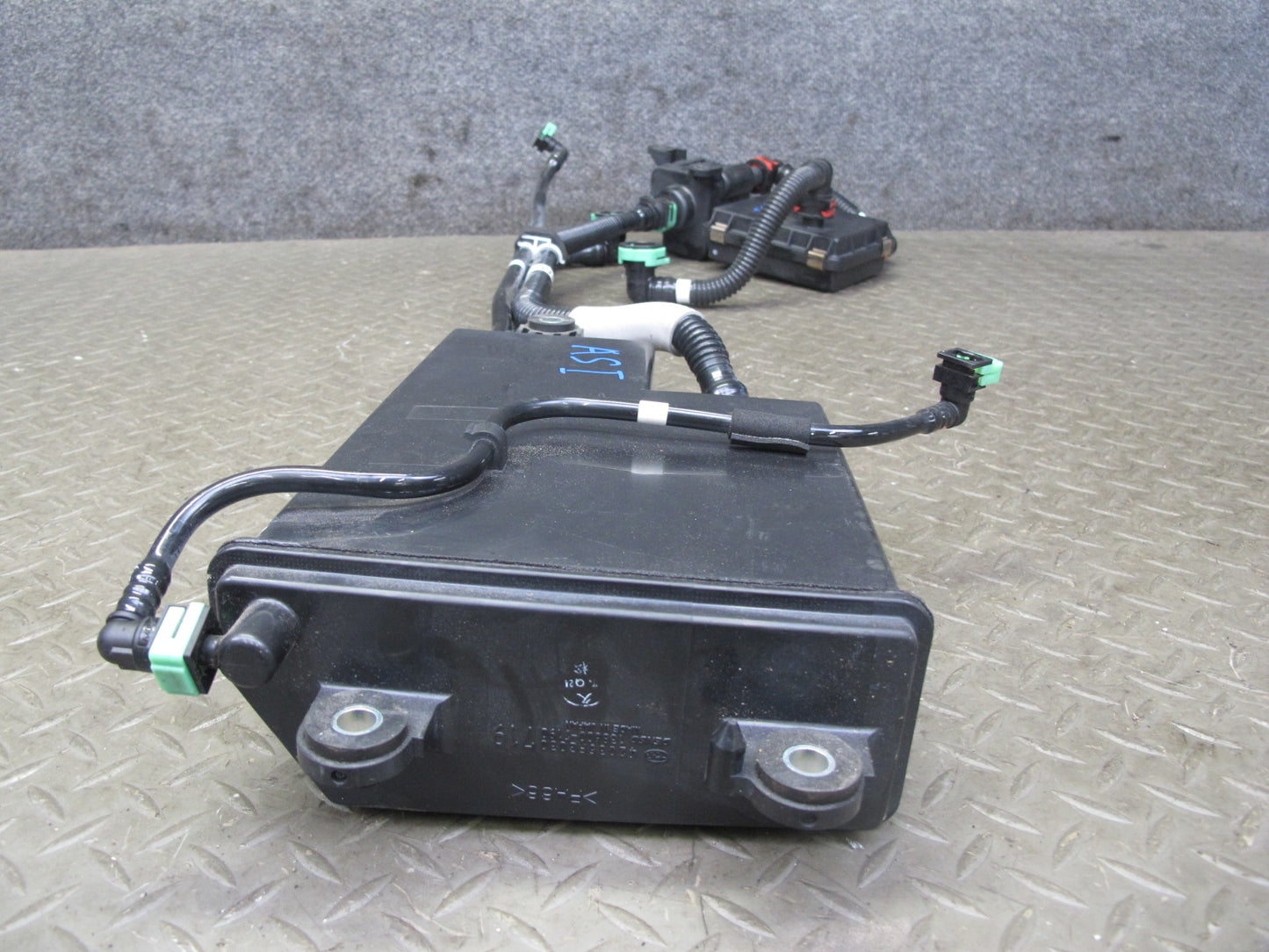 11-14 Subaru Impreza WRX Fuel Evap Vapor Charcoal Canister w Purge Valve OEM