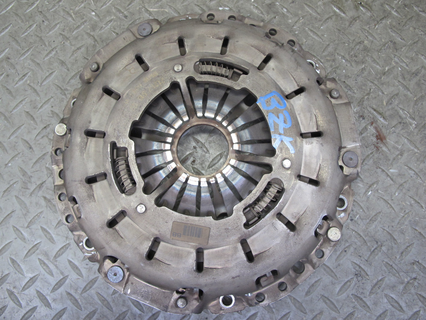 01-02 BMW E36/7 Z3 3.0L M54 M/T Transmission Flywheel Clutch Pressure Plate OEM