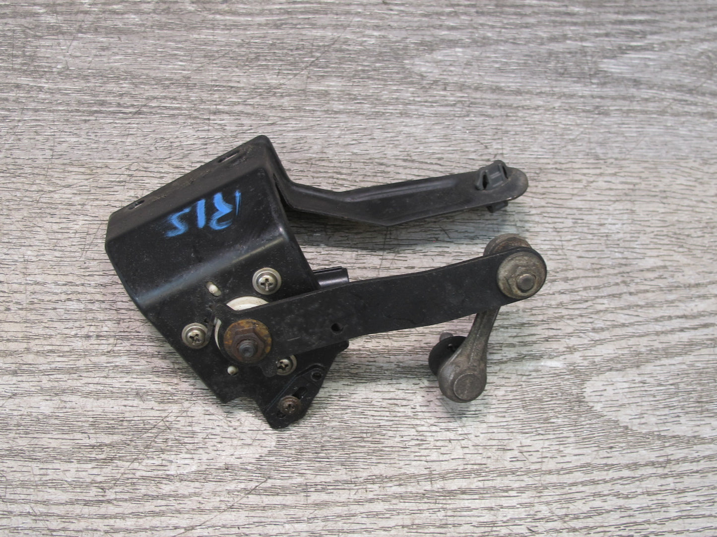 10-15 Lexus IS350 IS250 Convert Rear Left Suspension Height Level Sensor OEM