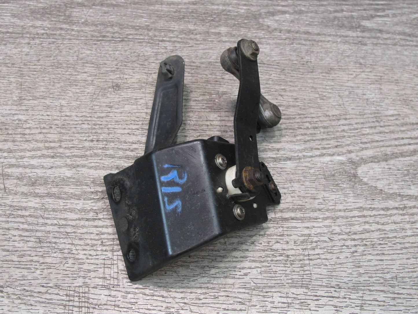 10-15 Lexus IS350 IS250 Convert Rear Left Suspension Height Level Sensor OEM