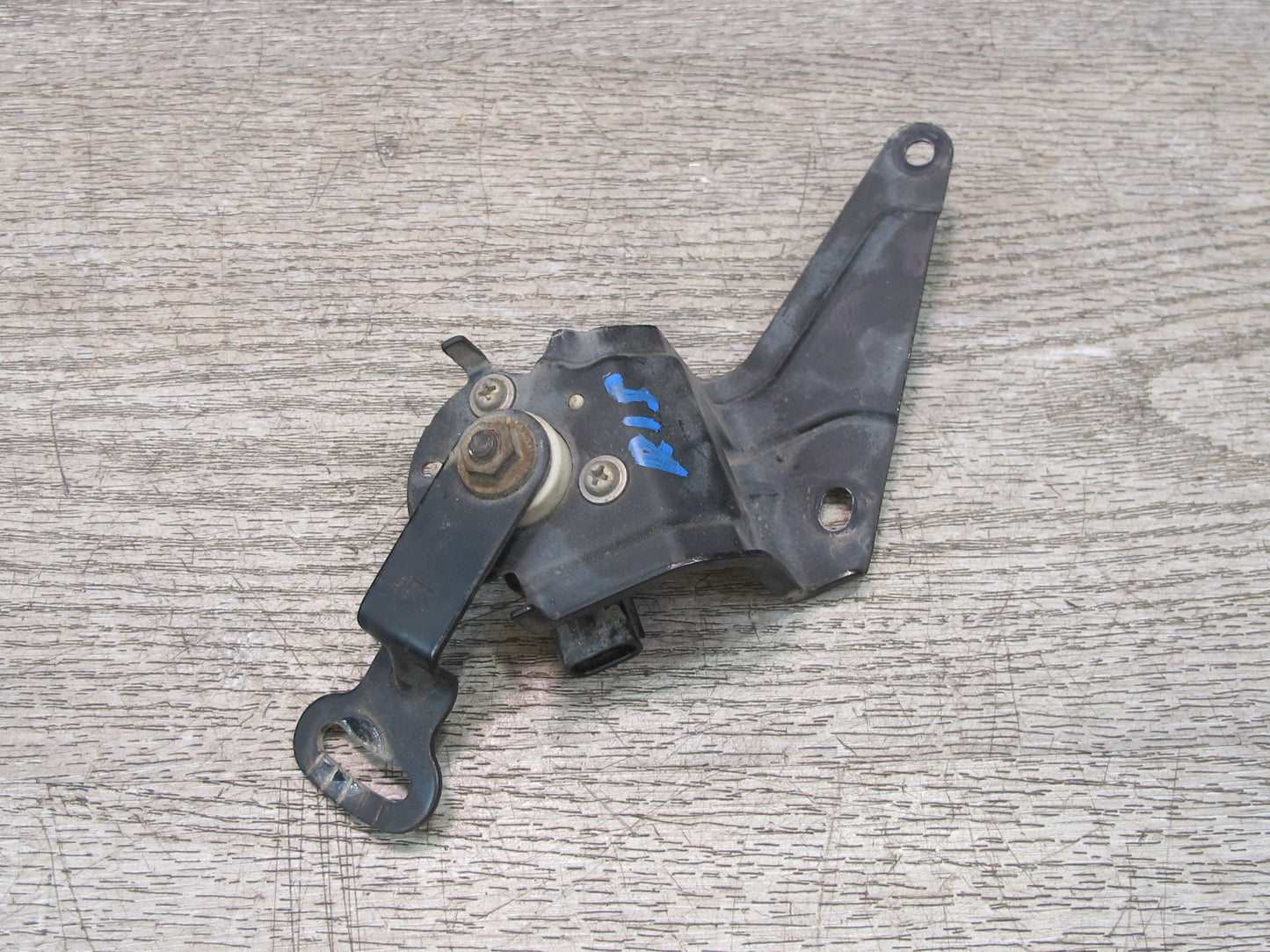 10-15 Lexus IS350 IS250 Front Left Suspension Height Level Sensor OEM