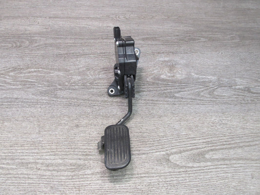 10-15 Lexus GSE20L IS350 IS250 Convertible RWD Gas Accelerator Pedal OEM