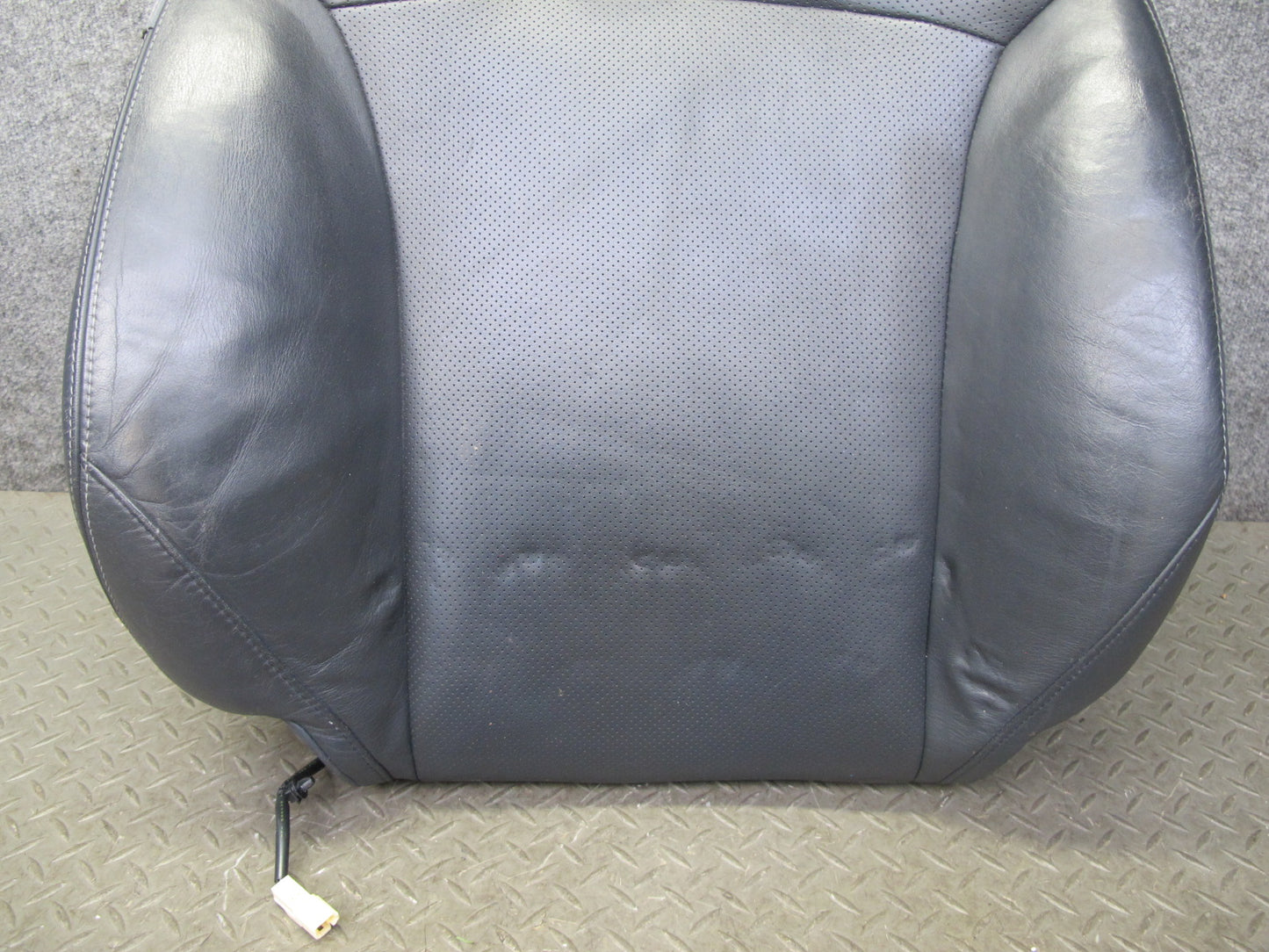 10-12 Lexus IS350 IS250 Convertible Front Right Seat Upper Leather Cushion OEM