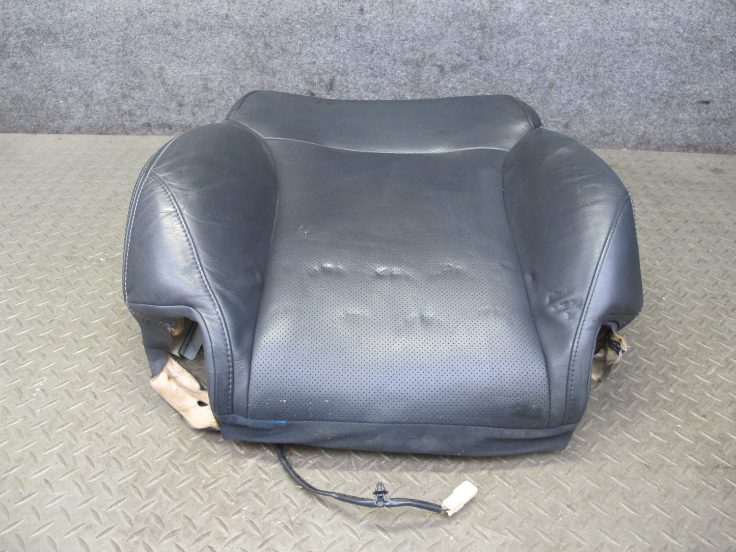 10-12 Lexus IS350 IS250 Convertible Front Right Seat Upper Leather Cushion OEM