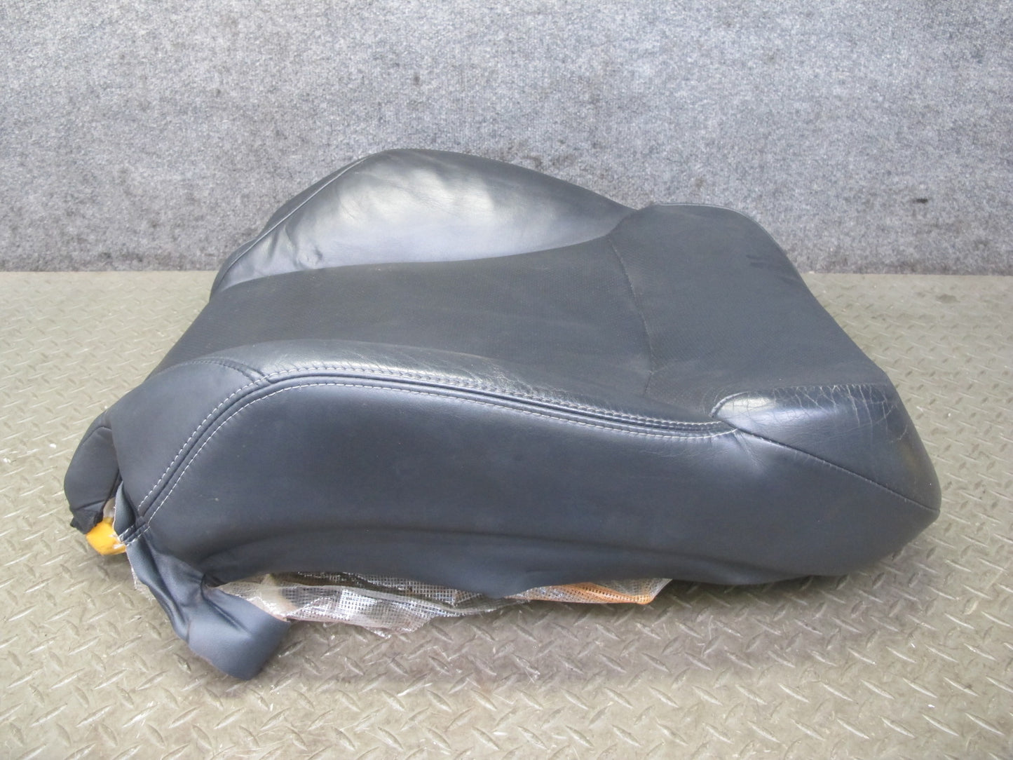 10-12 Lexus IS350 IS250 Convertible Front Right Seat Upper Leather Cushion OEM