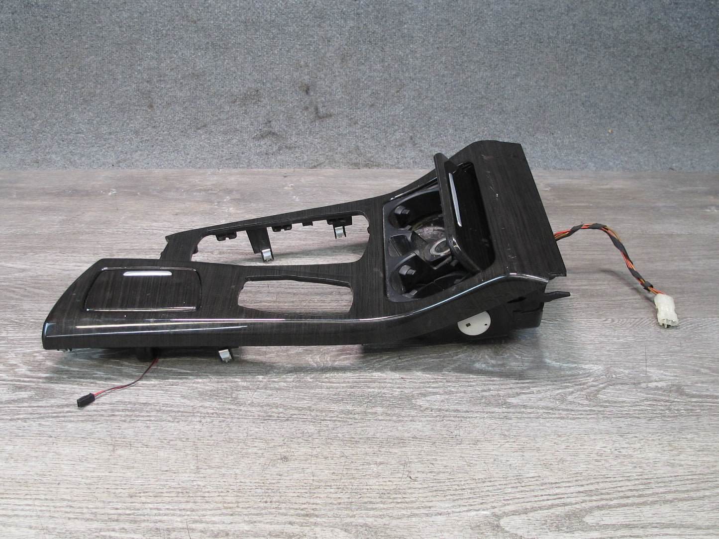 11-16 BMW F10 550i Front Center Console Wood Trim w CUP Holder & Ashtray OEM