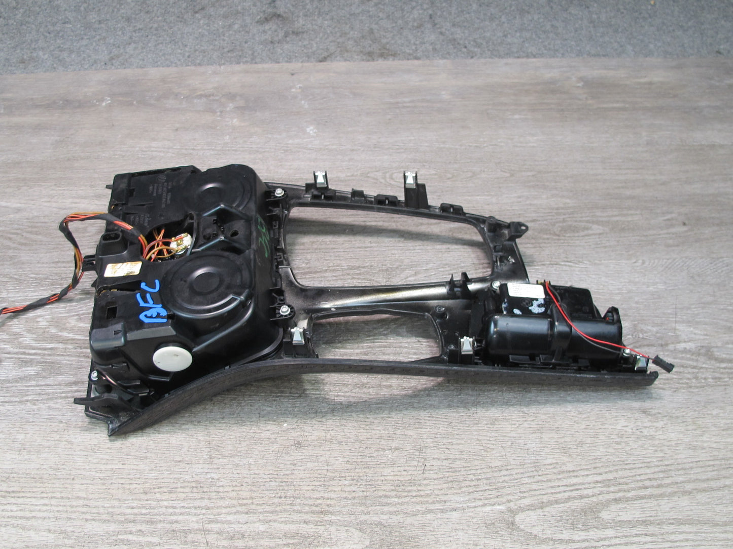 11-16 BMW F10 550i Front Center Console Wood Trim w CUP Holder & Ashtray OEM