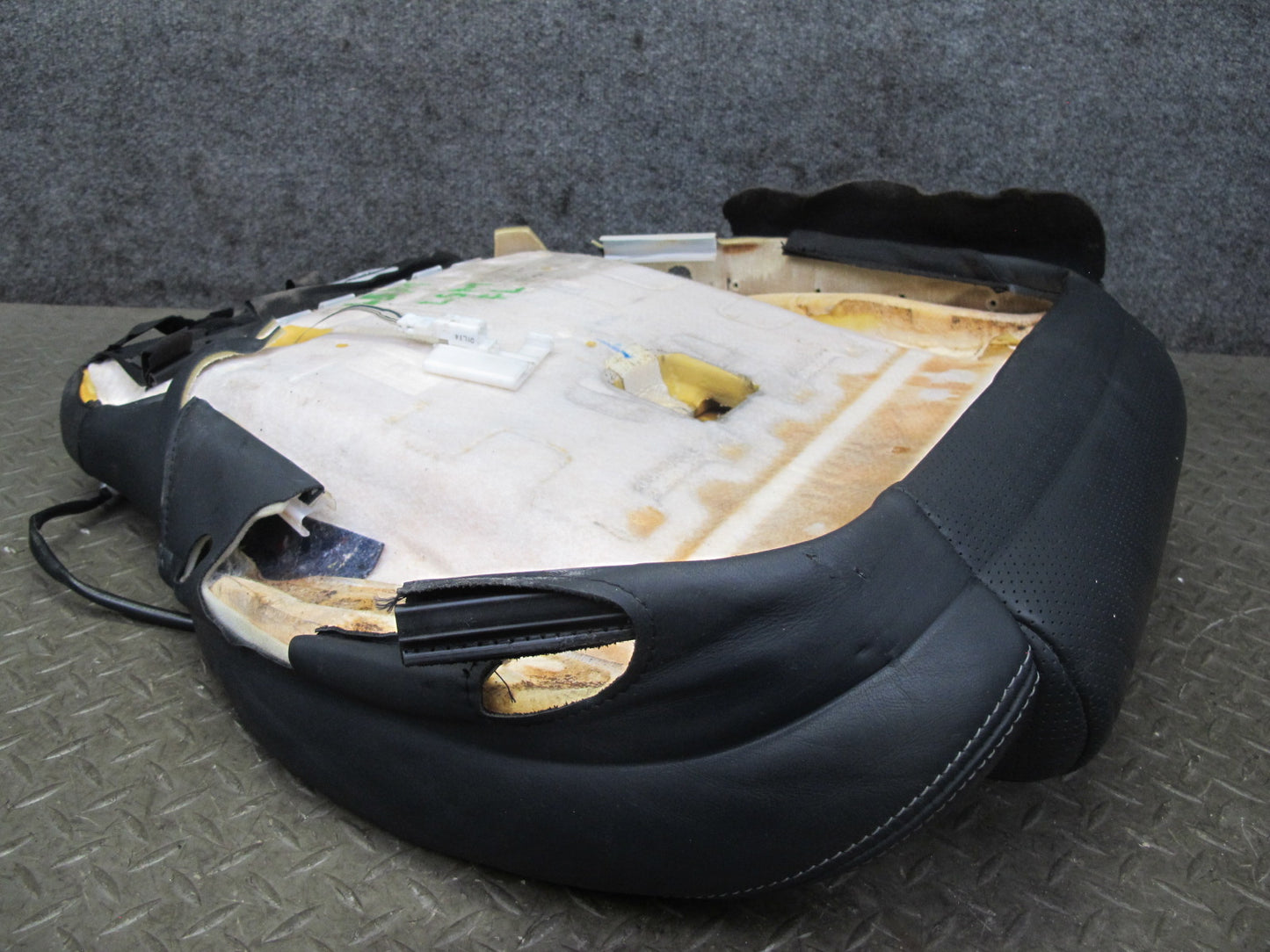10-15 Lexus IS350 IS250 Convertible Front Left Seat Leather Lower Cushion OEM