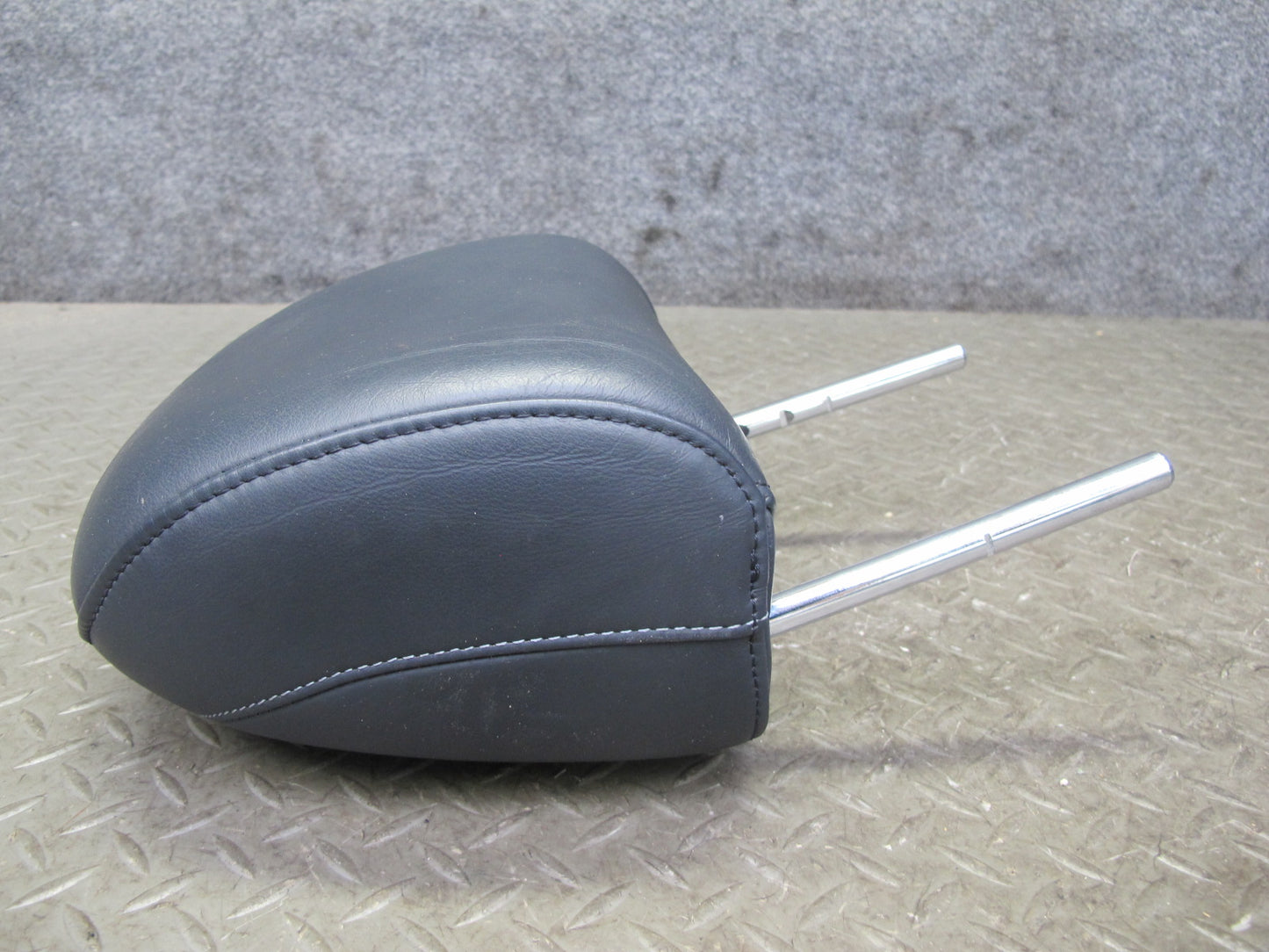 10-11 Lexus IS350 IS250 Convertible Front Left & Right Leather Headrest Set OEM