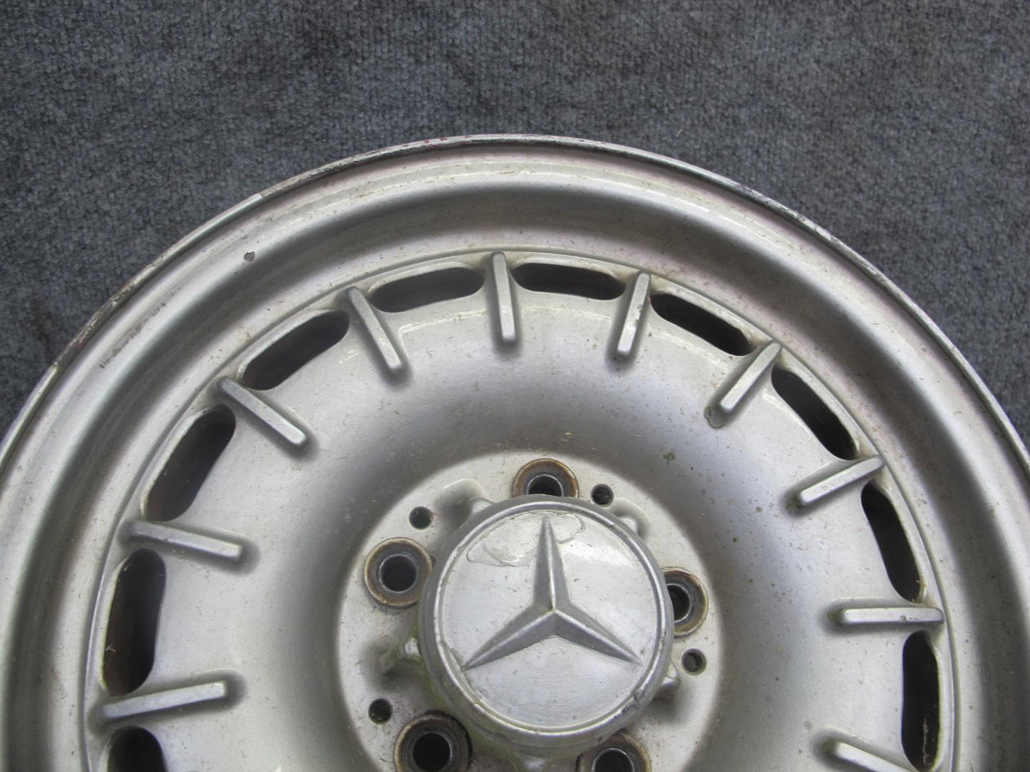 73-85 Mercedes R107 Set of 4 R14 14" Alloy Wheel Rim 14x6.5J ET30 1084001002 OEM