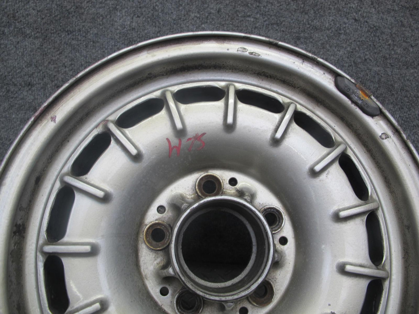 73-85 Mercedes R107 R14 14" Alloy Wheel Rim 14x6.5J ET30 1084001002 OEM