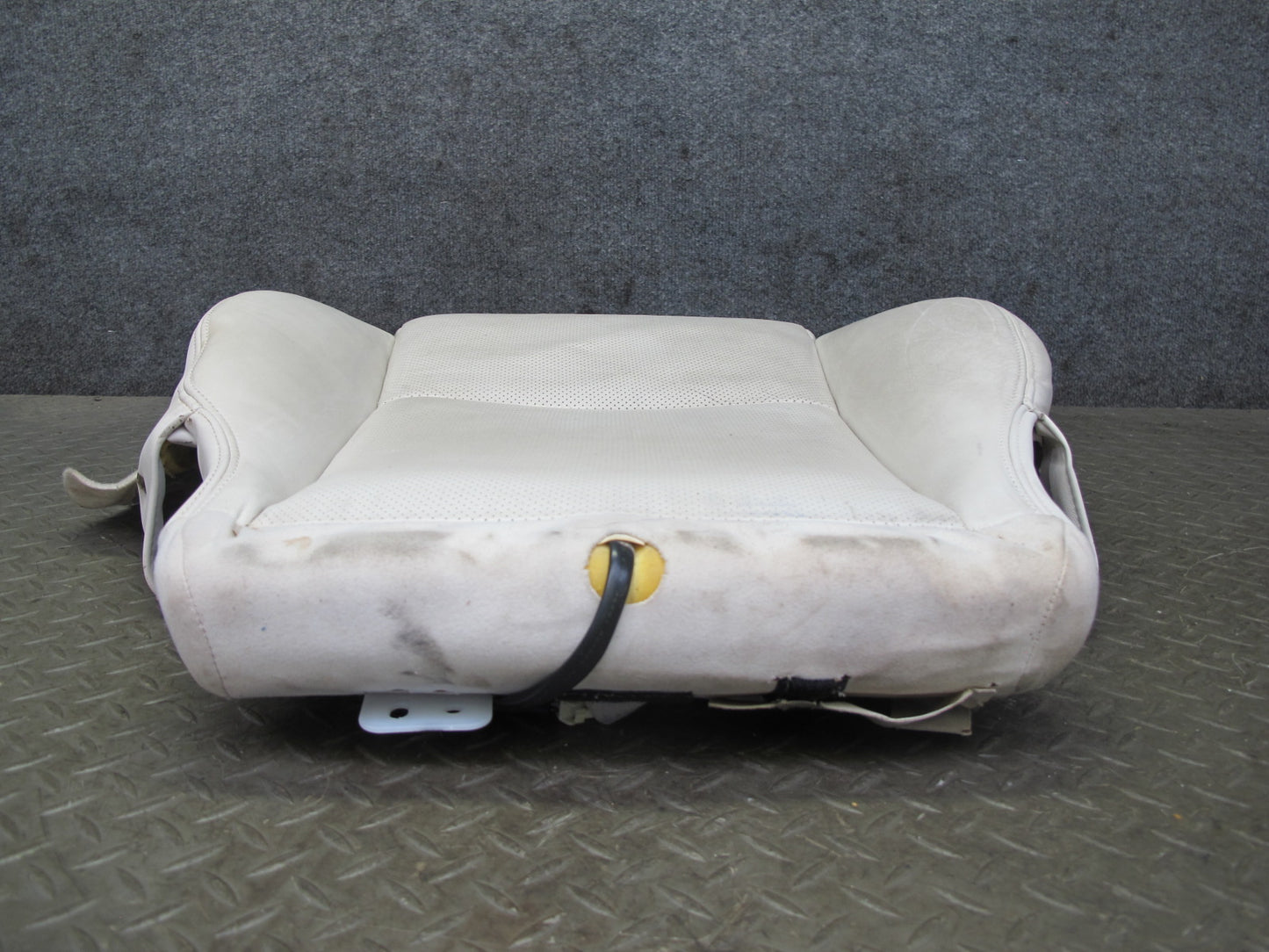 10-15 Lexus IS350 IS250 Convertible Front Right Seat Leather Lower Cushion OEM