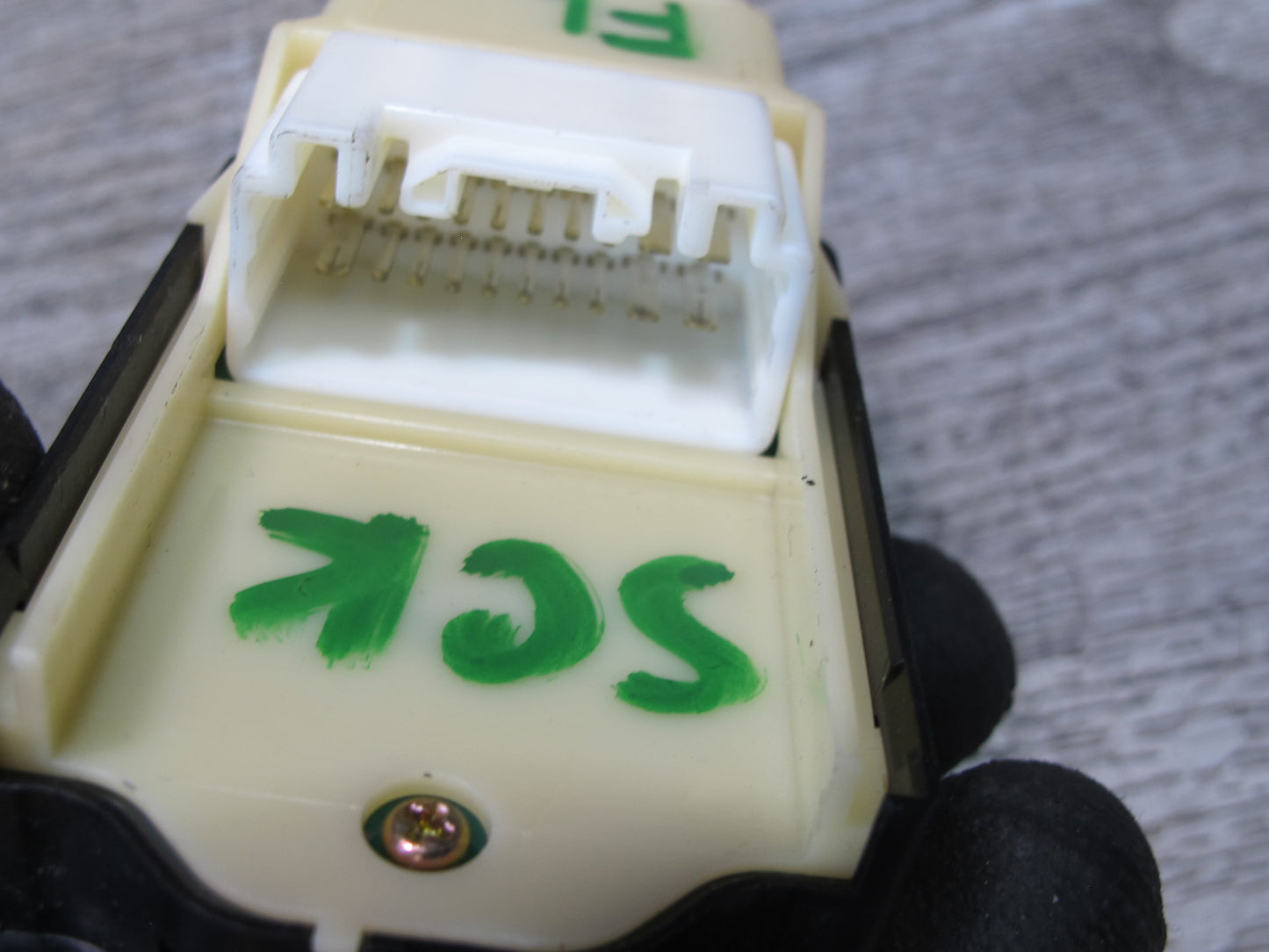 02-10 Lexus Z40 SC430 Left Driver Door Master Window Central Lock Switch OEM