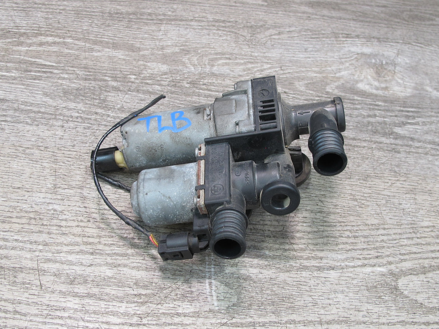 2001-2006 BMW E46 M3 3-SERIES Heater Control Valve W/ Auxiliary Water Pump