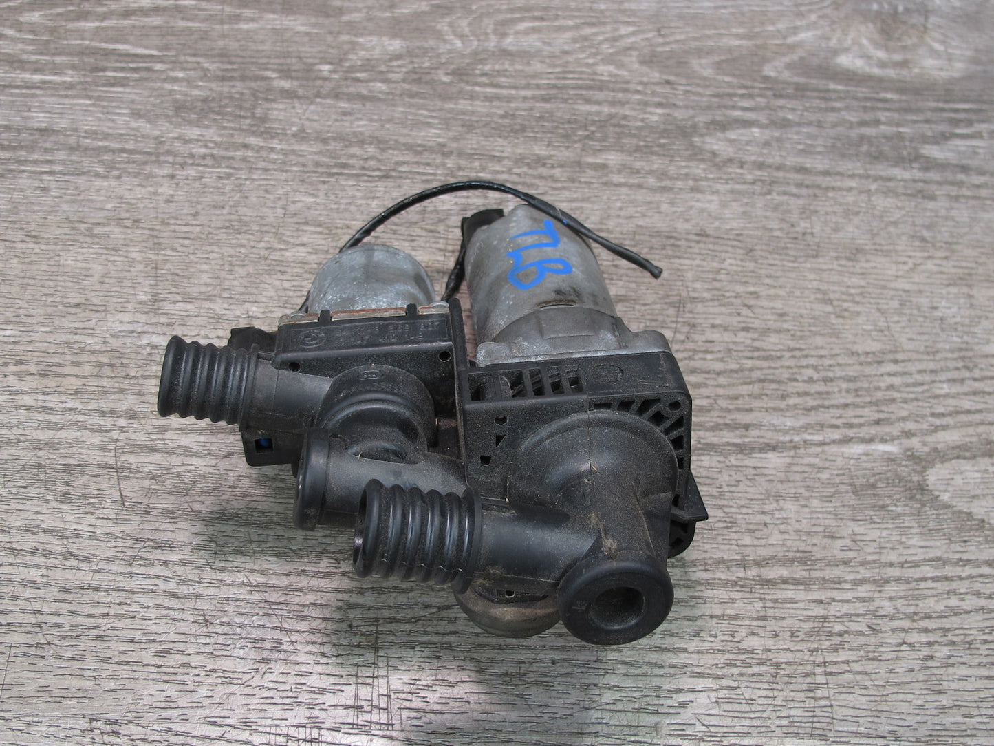 2001-2006 BMW E46 M3 3-SERIES Heater Control Valve W/ Auxiliary Water Pump
